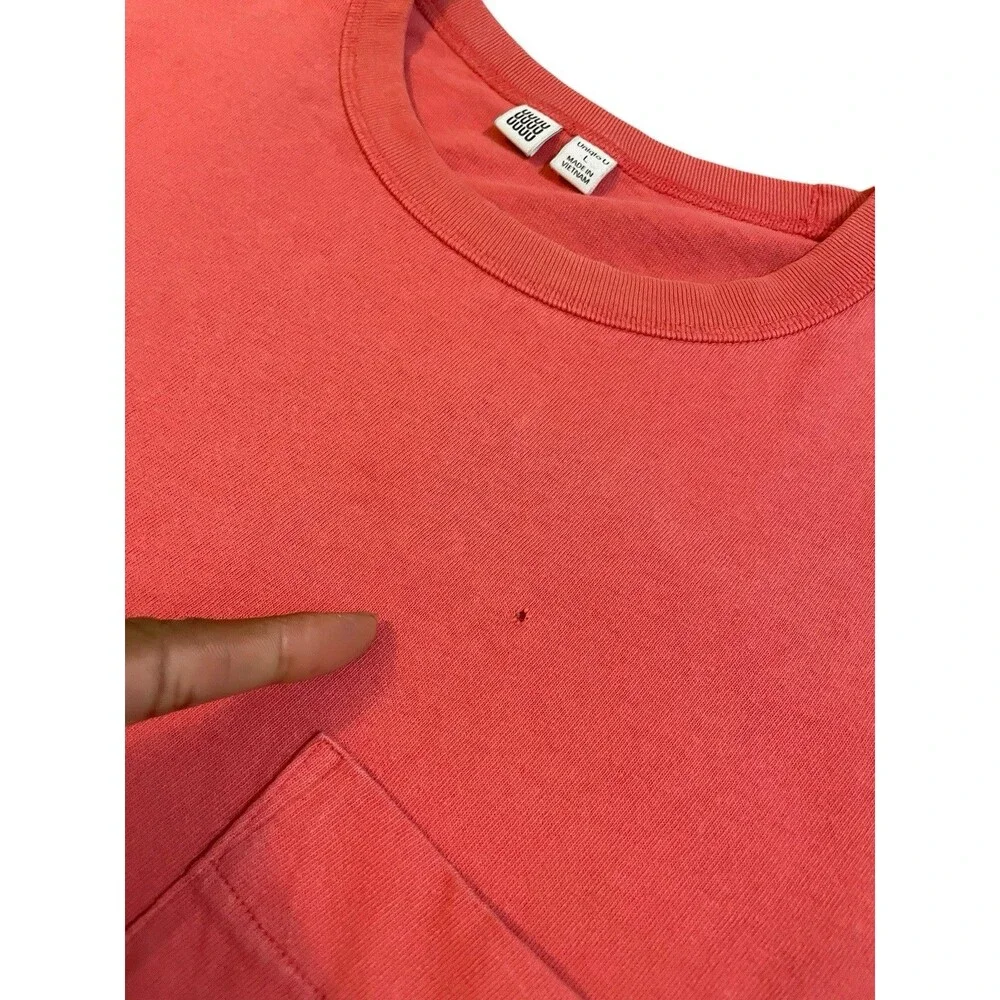 Uniqlo U Salmon Pink Longsleeve Pocket T Shirt Men’s Size Medium Essential